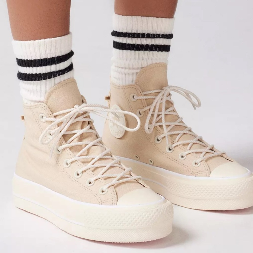 Converse Chuck Taylor All Star Lift Platform Sneaker